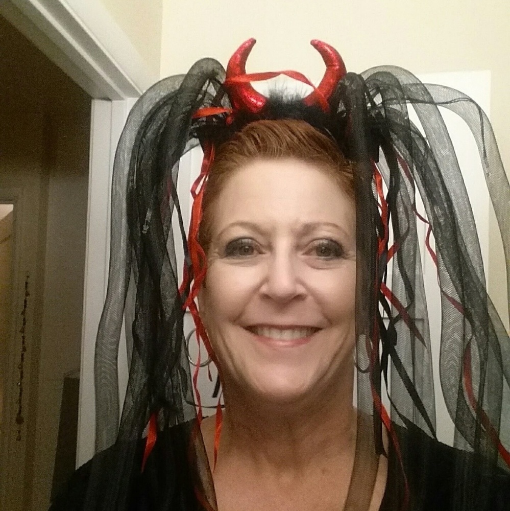 Meet your Posher, Julia